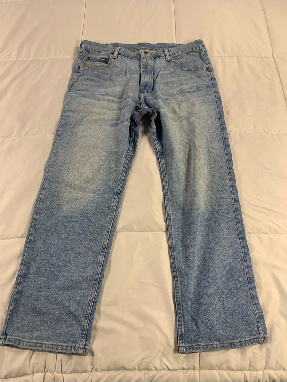 Pre loved WRANGLER jeans mens size 36x30